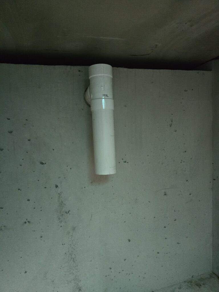 septic system inspection - inside the tank